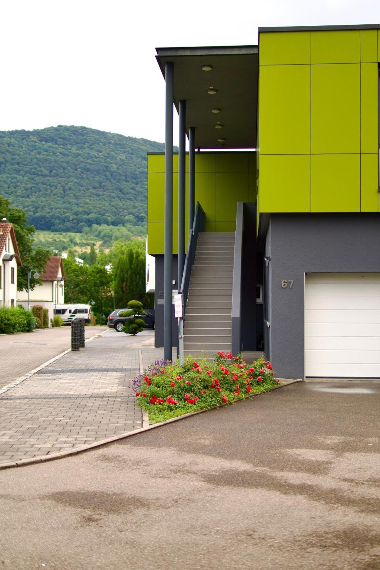 Bed & Breakfast Outlet Hotel Dettingen an der Erms Exterior foto